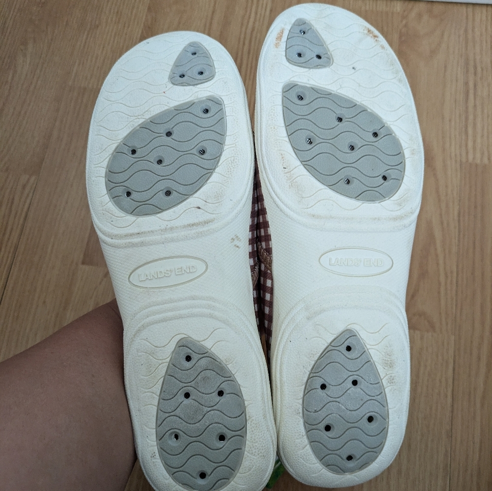 🆕 Land's End Women's Checkered Tan Brown White Flats Shoes Size 10 - Picture 15 of 16